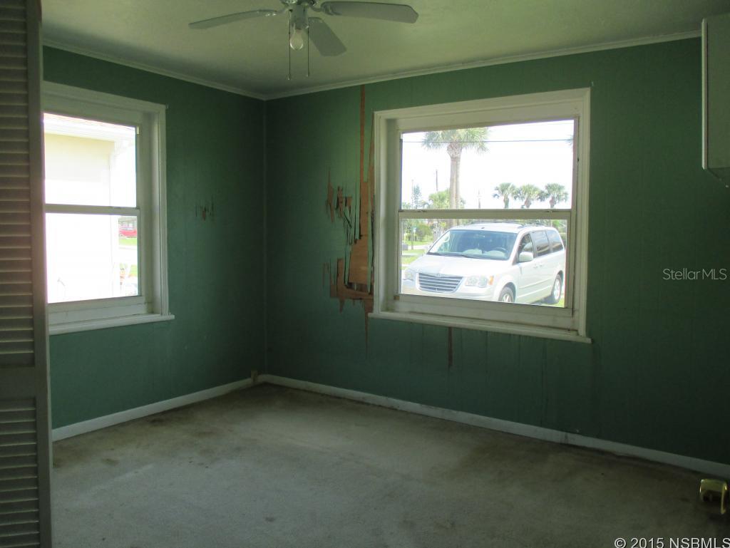 Pato Manor - Residential