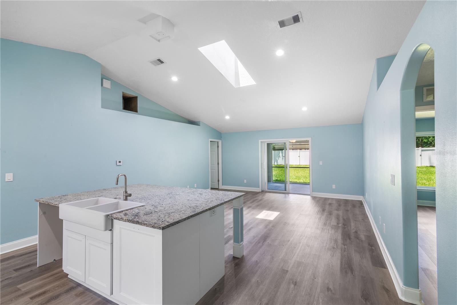 21 LAKE CHARLES LANE