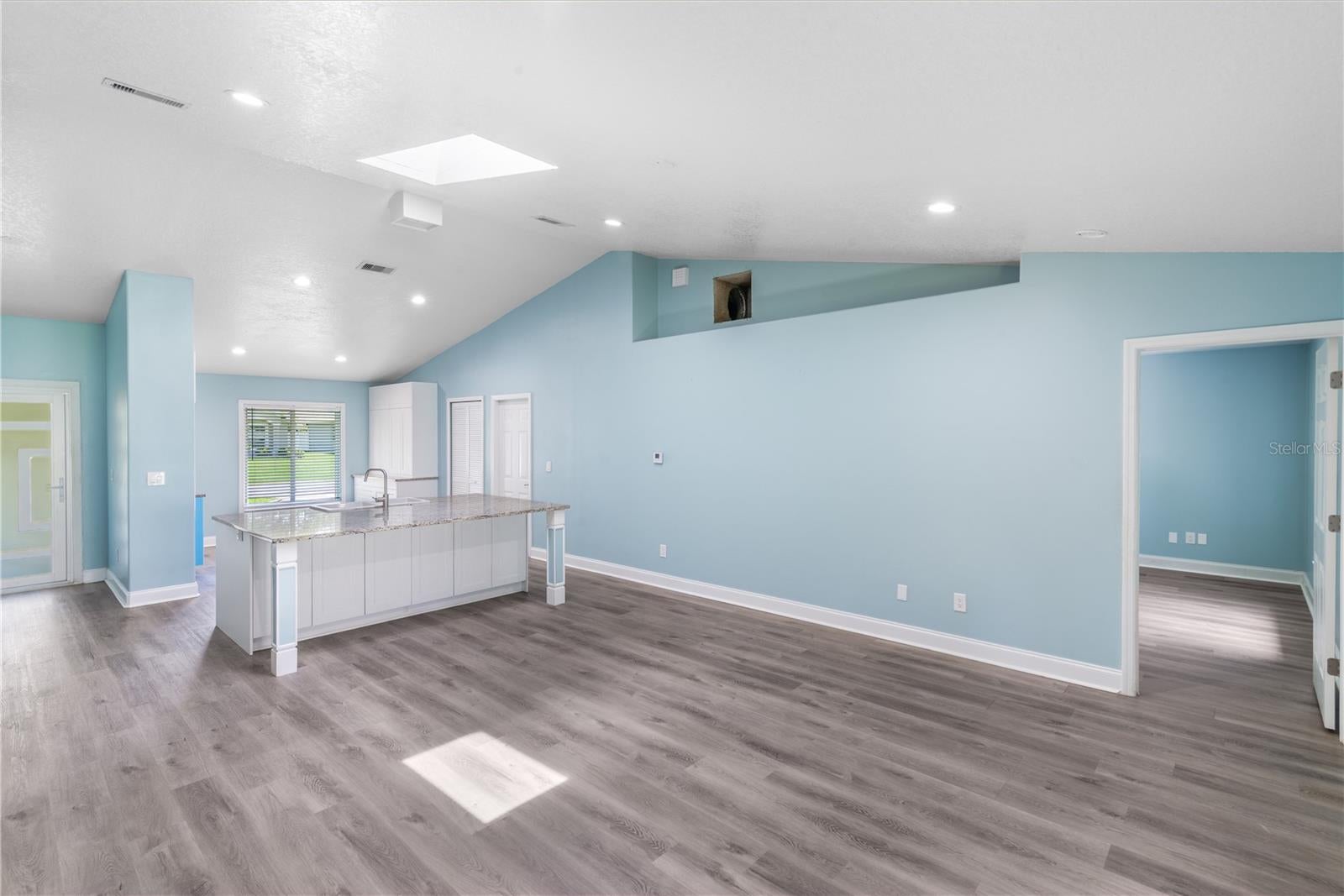 21 LAKE CHARLES LANE