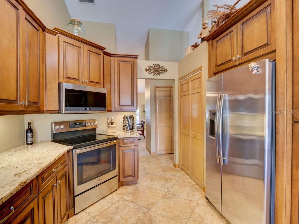 WILLOW RUN - Residential