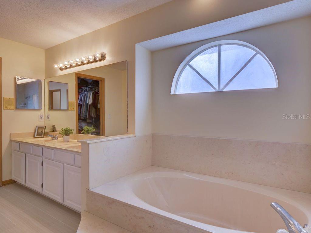 WILLOW RUN - Residential