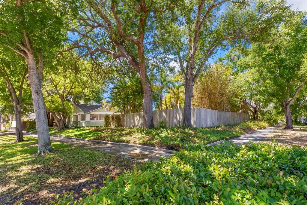 Photo of 230 27th Street N, St Petersburg, FL 33713 (MLS # TB8494162)