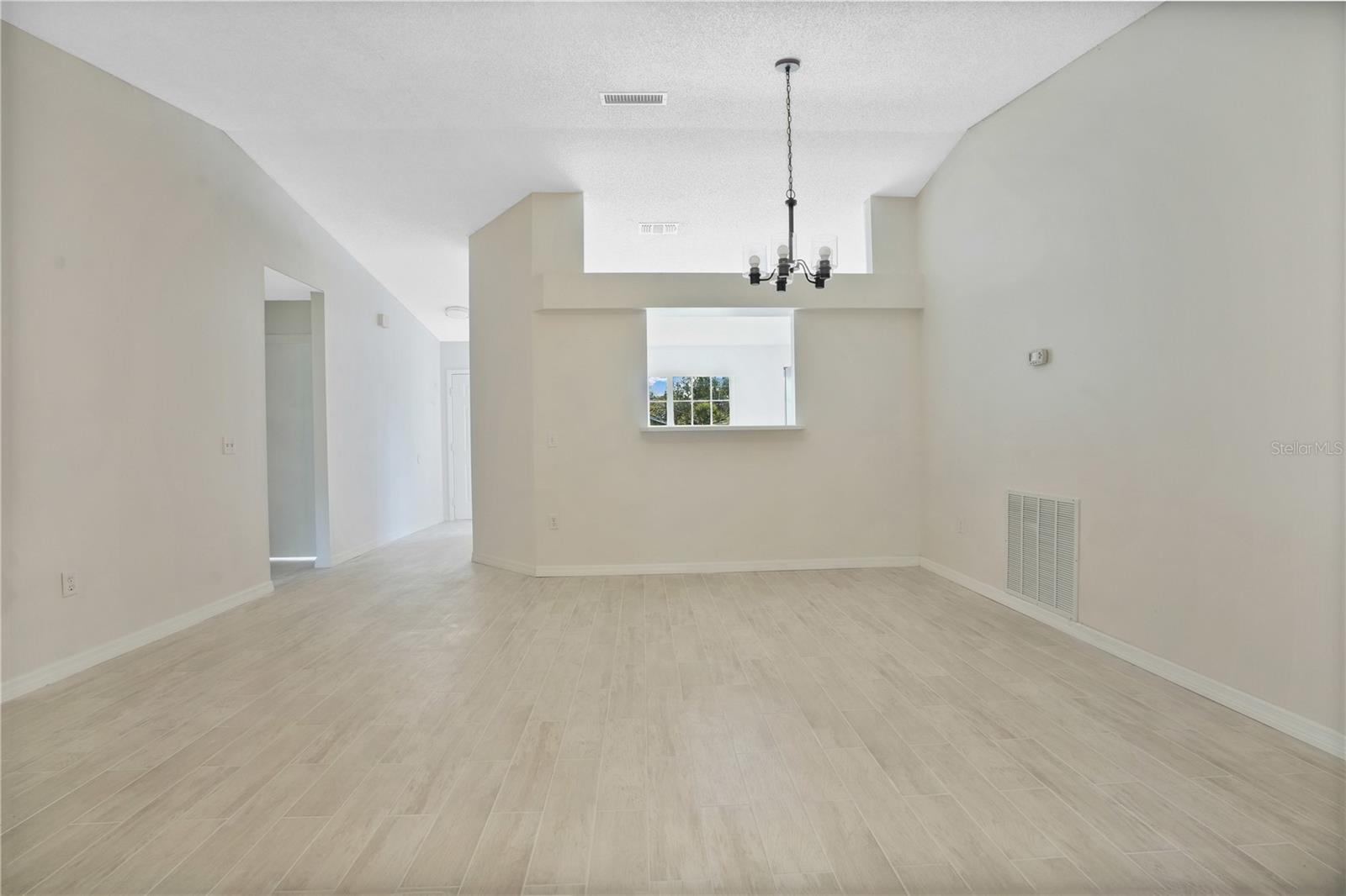 DELTONA LAKES UNIT 66 - Residential Lease