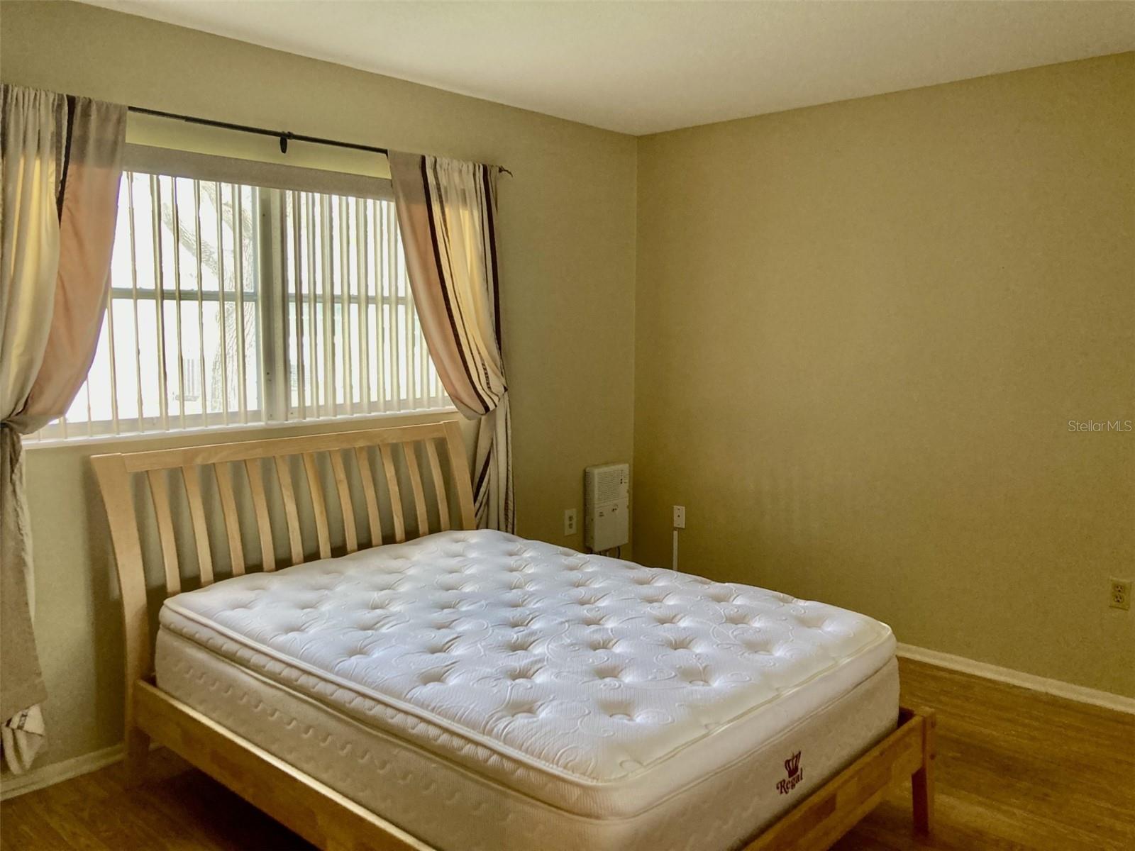 PARKWAY VILLAS - Residential