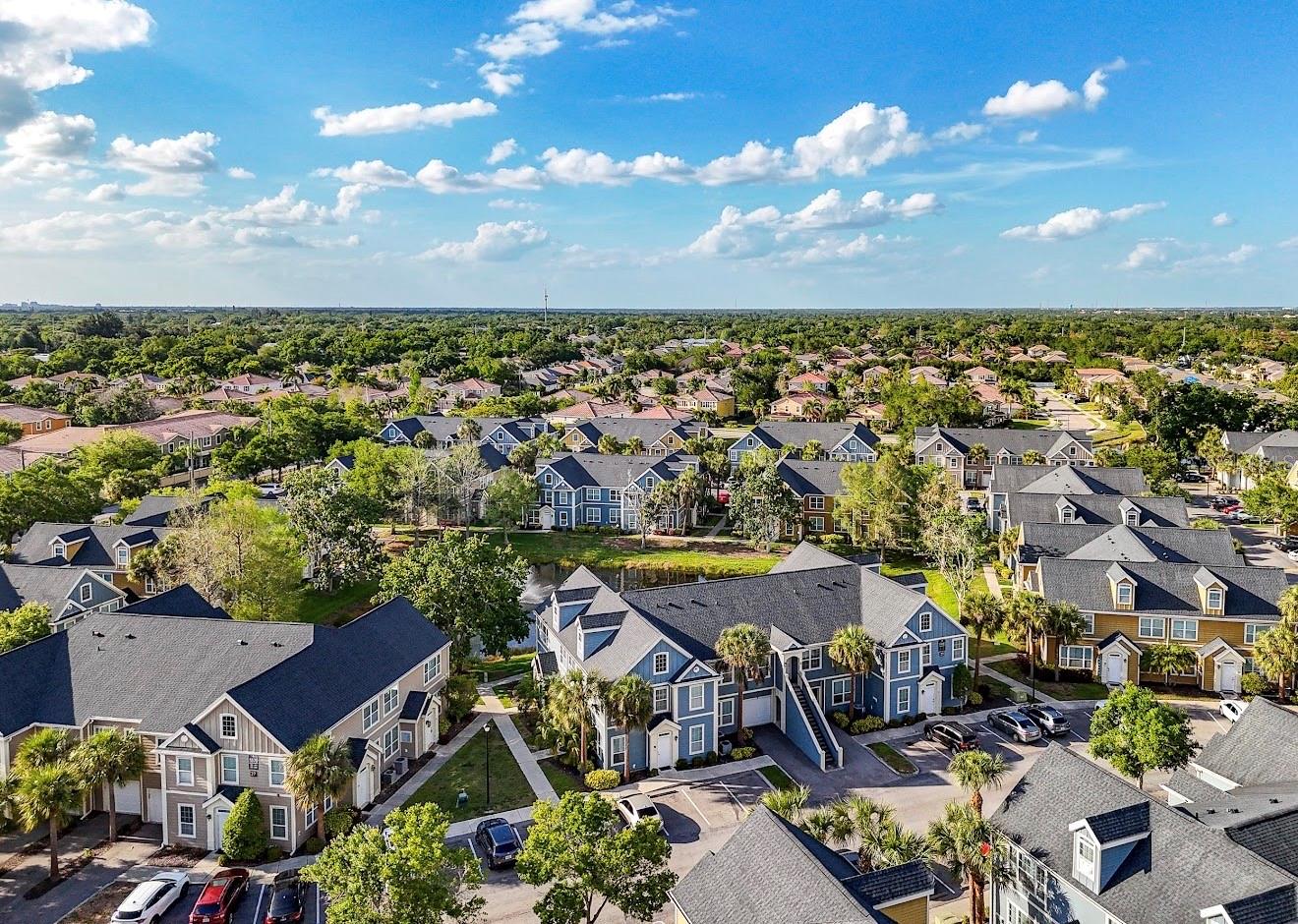 ADMIRALS WALK - Residential