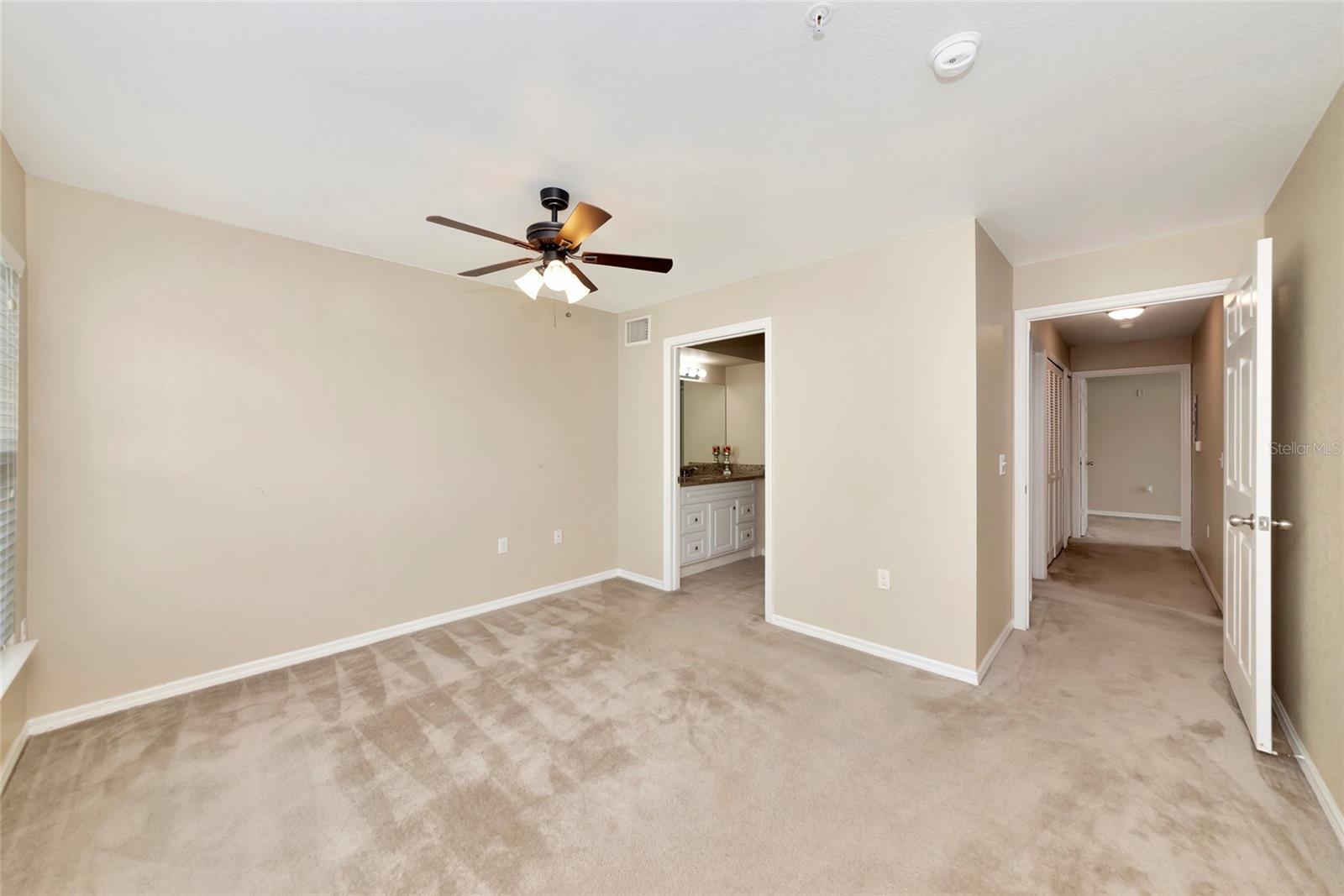 ADMIRALS WALK - Residential