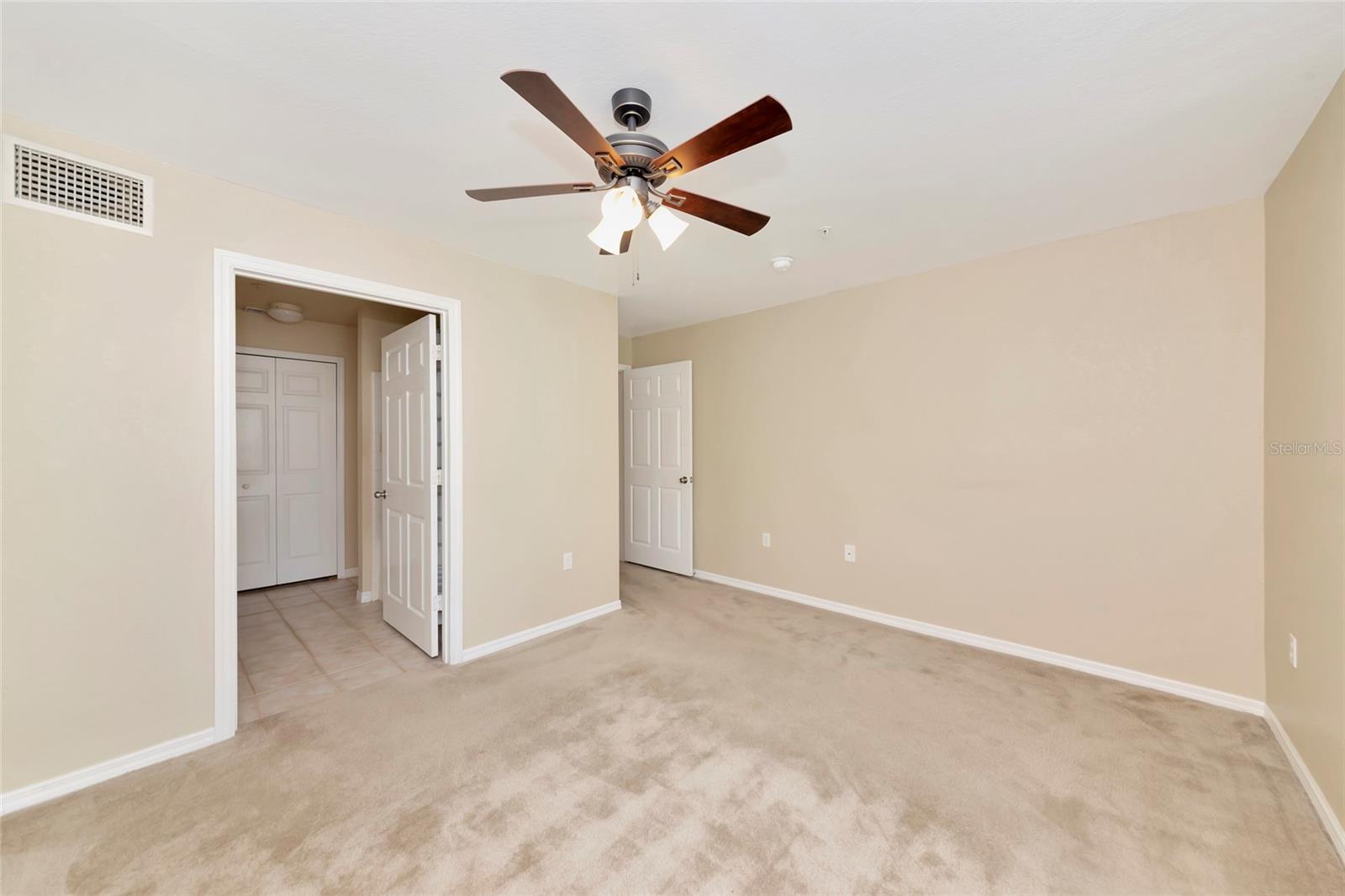 ADMIRALS WALK - Residential