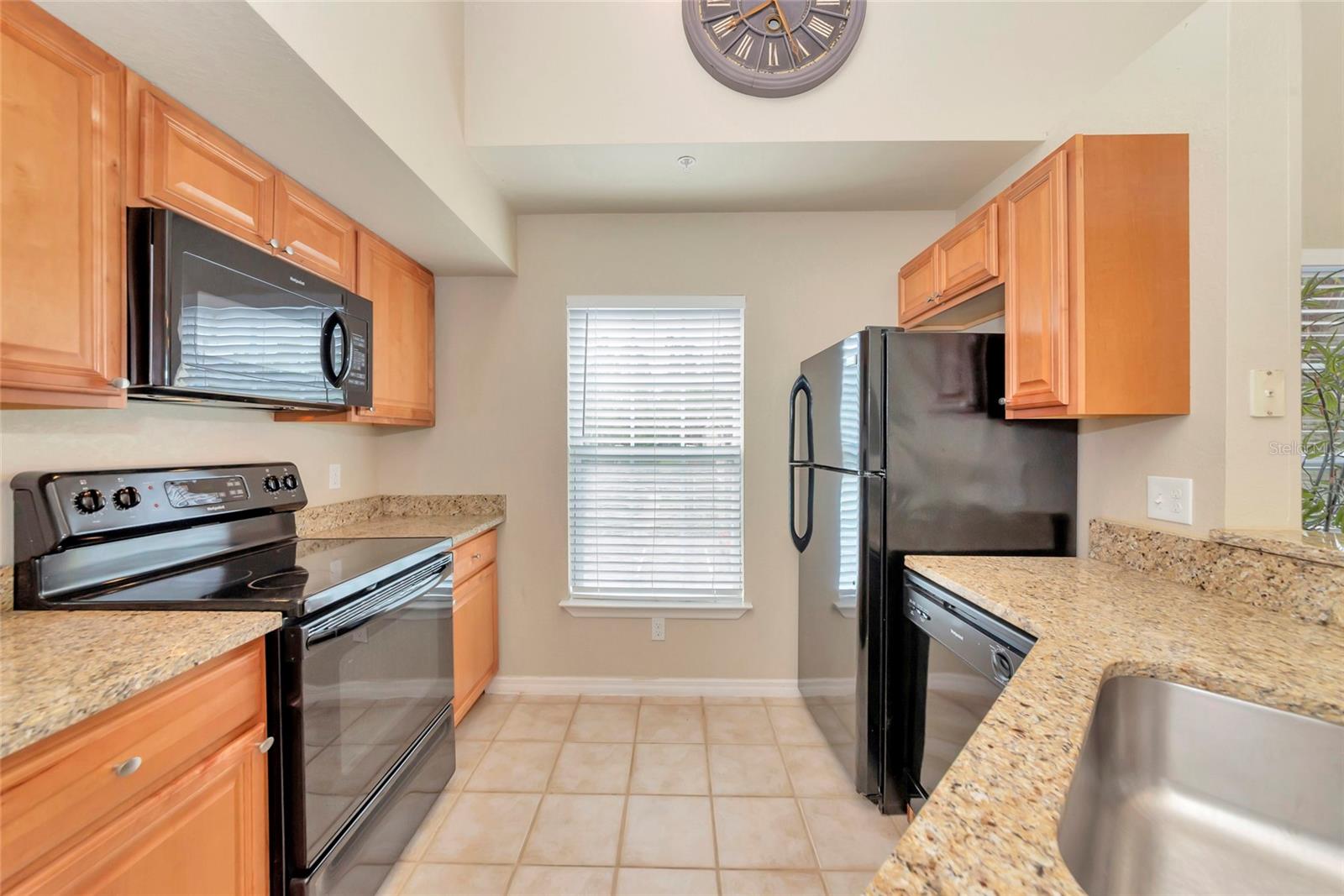 ADMIRALS WALK - Residential