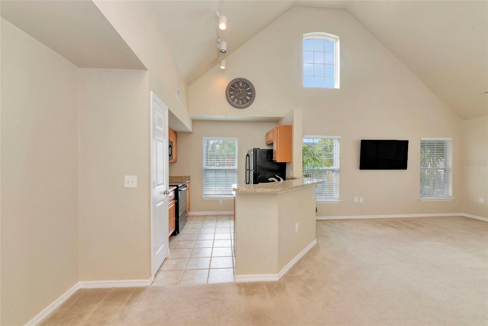 5560 ROSEHILL ROAD 201