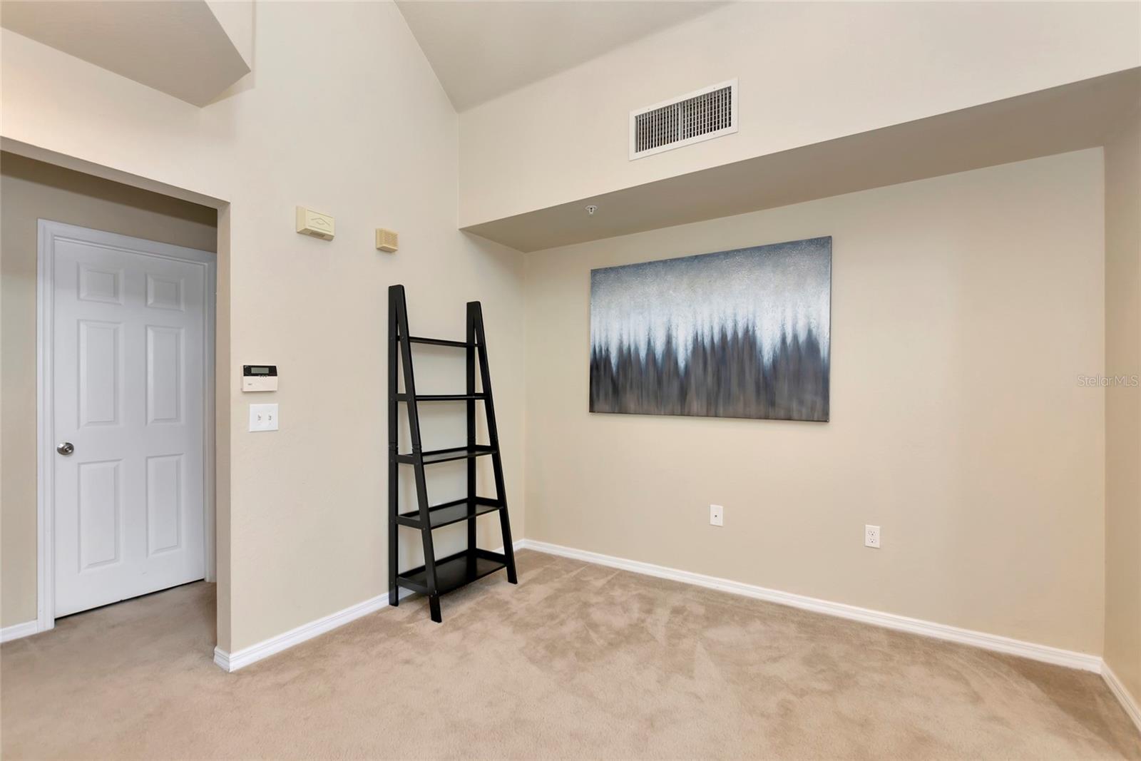 ADMIRALS WALK - Residential