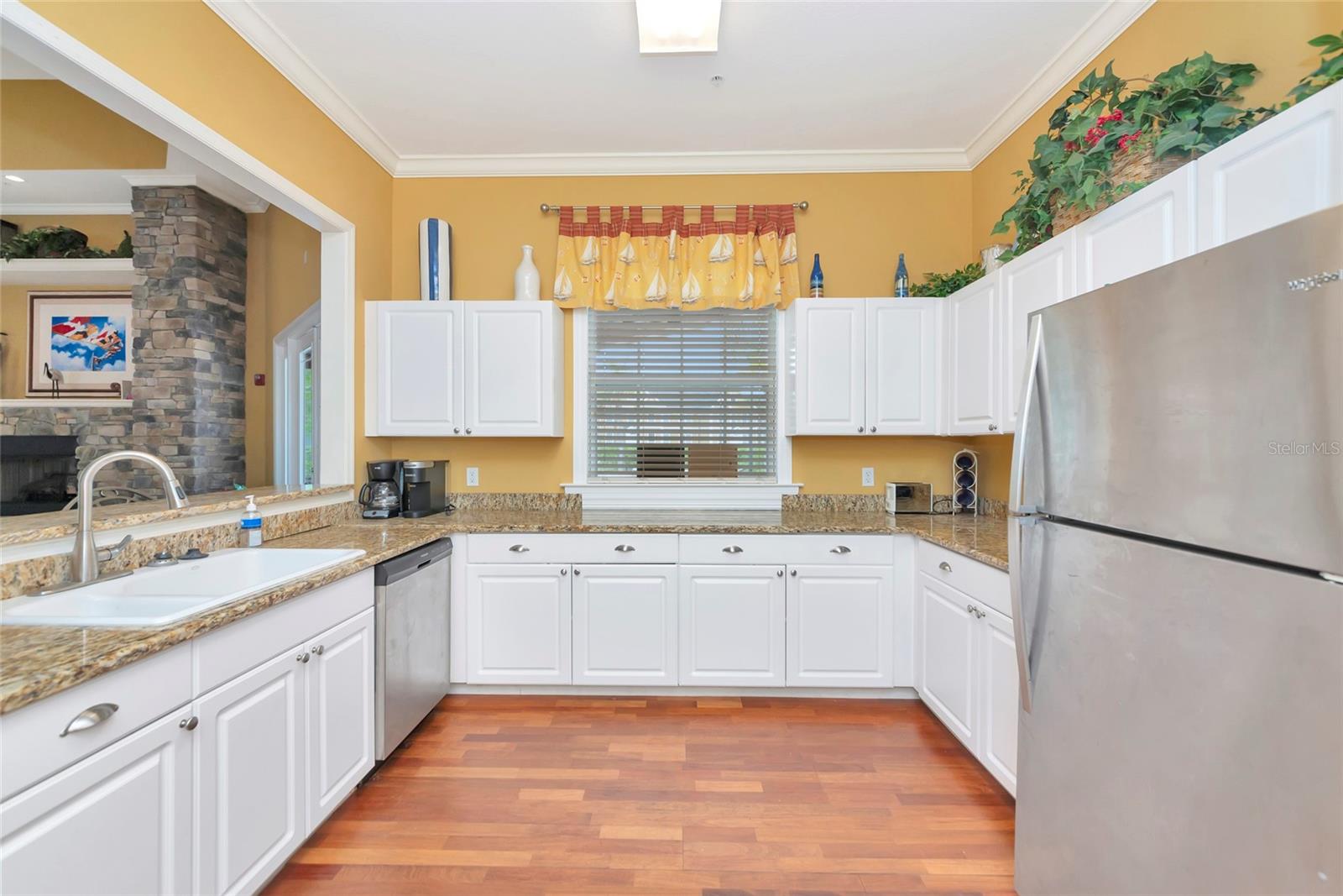 ADMIRALS WALK - Residential