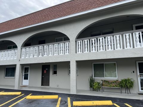 6026 22ND AVENUE N 4 ST PETERSBURG FL 33710