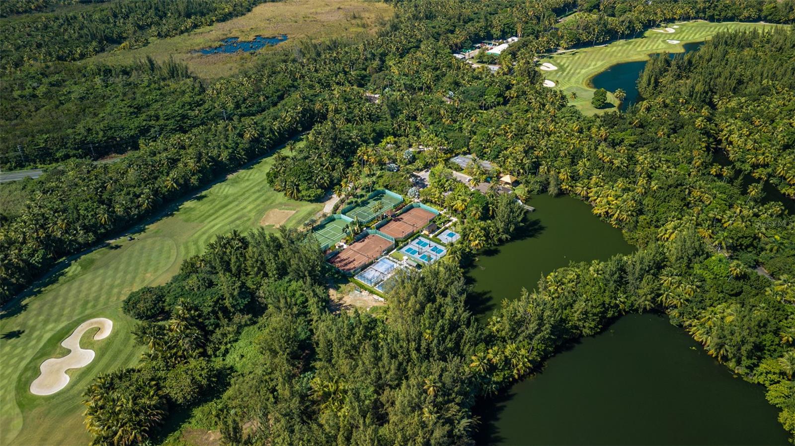 LAS VERANDAS BAHIA BEACH - Residential