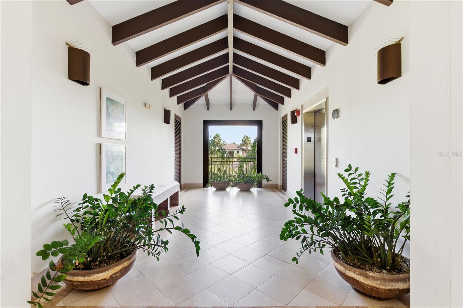 LAS VERANDAS BAHIA BEACH - Residential