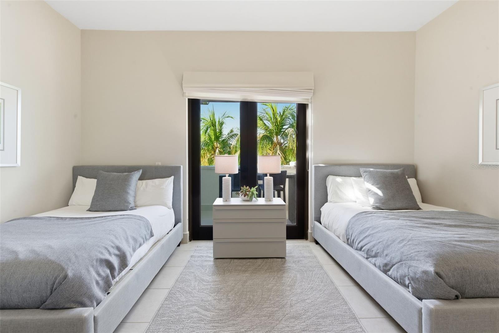 LAS VERANDAS BAHIA BEACH - Residential