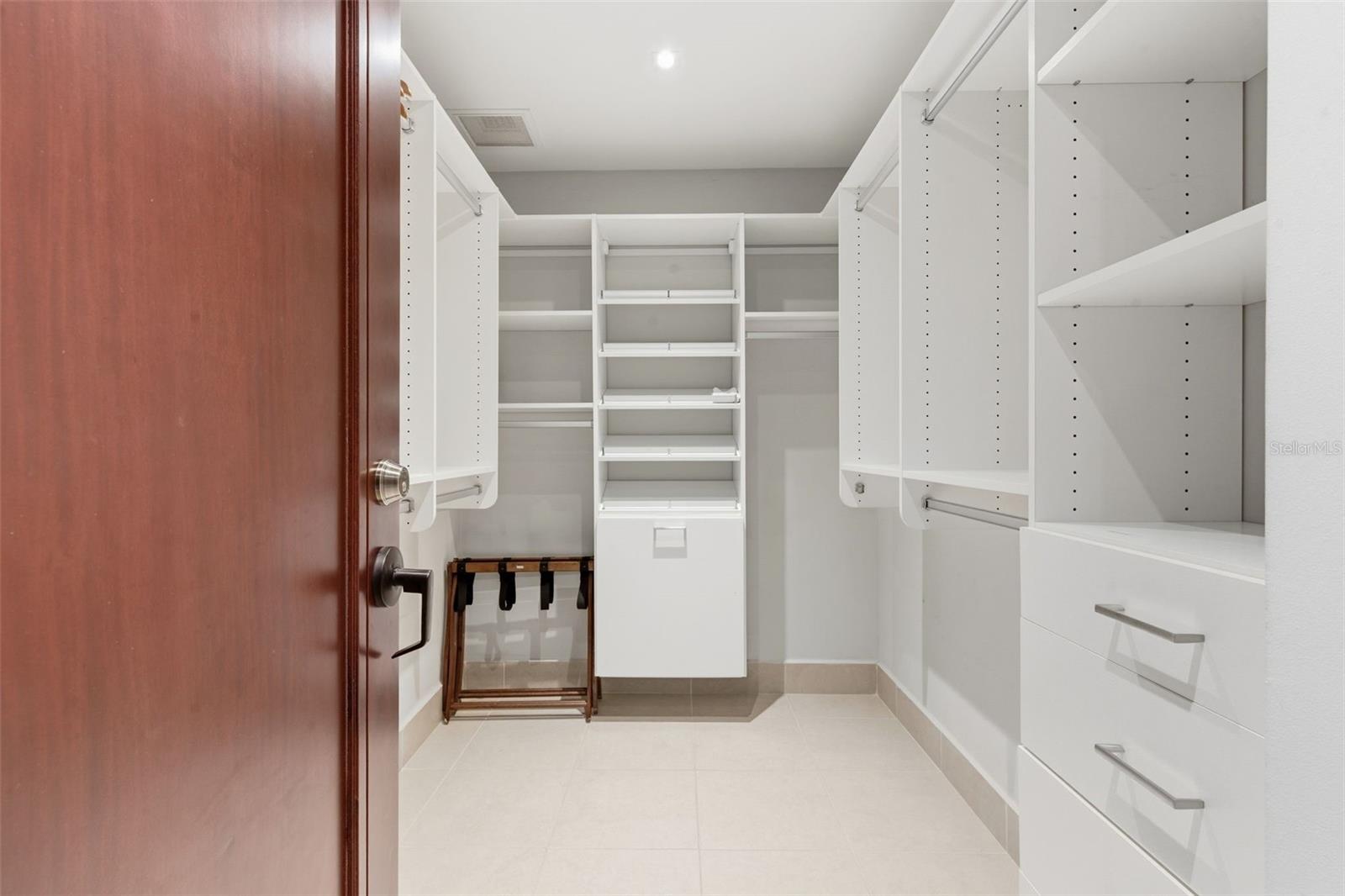 LAS VERANDAS BAHIA BEACH - Residential