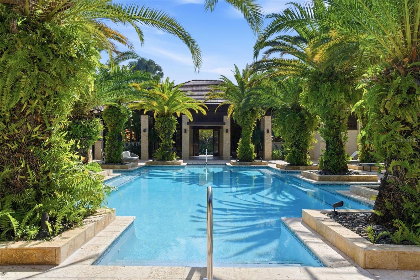 LAS VERANDAS BAHIA BEACH - Residential