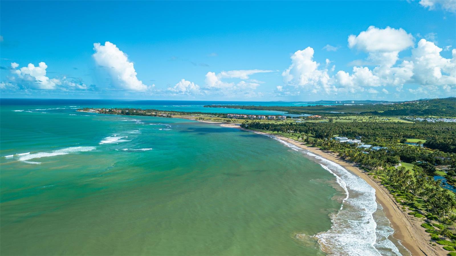 LAS VERANDAS BAHIA BEACH - Residential