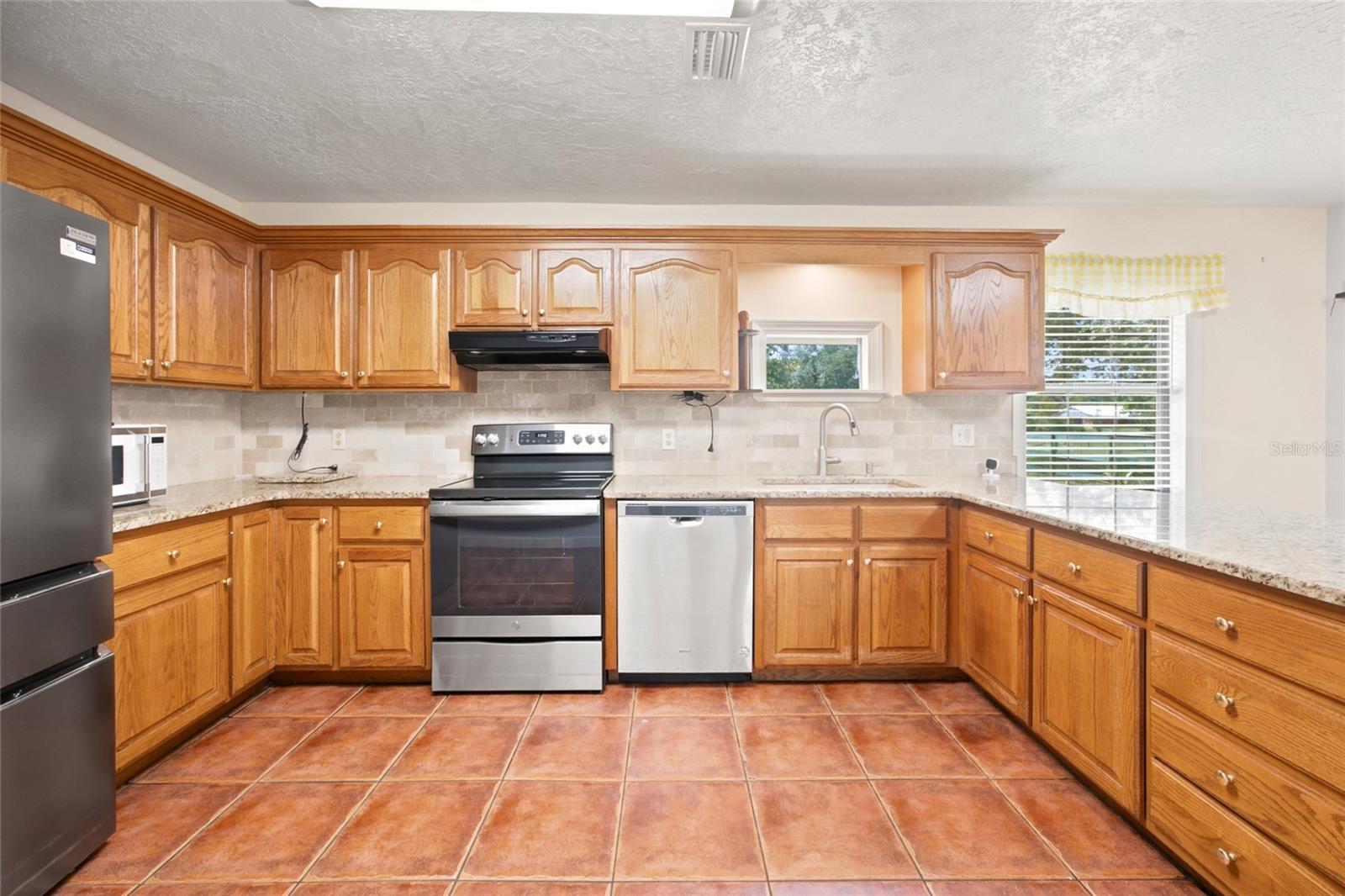 2460 SE 150TH STREET