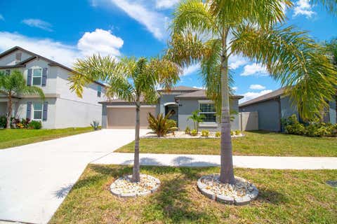 Photo of 5466 Blue Azure Drive, Wimauma, FL 33598 (MLS # A4701999)