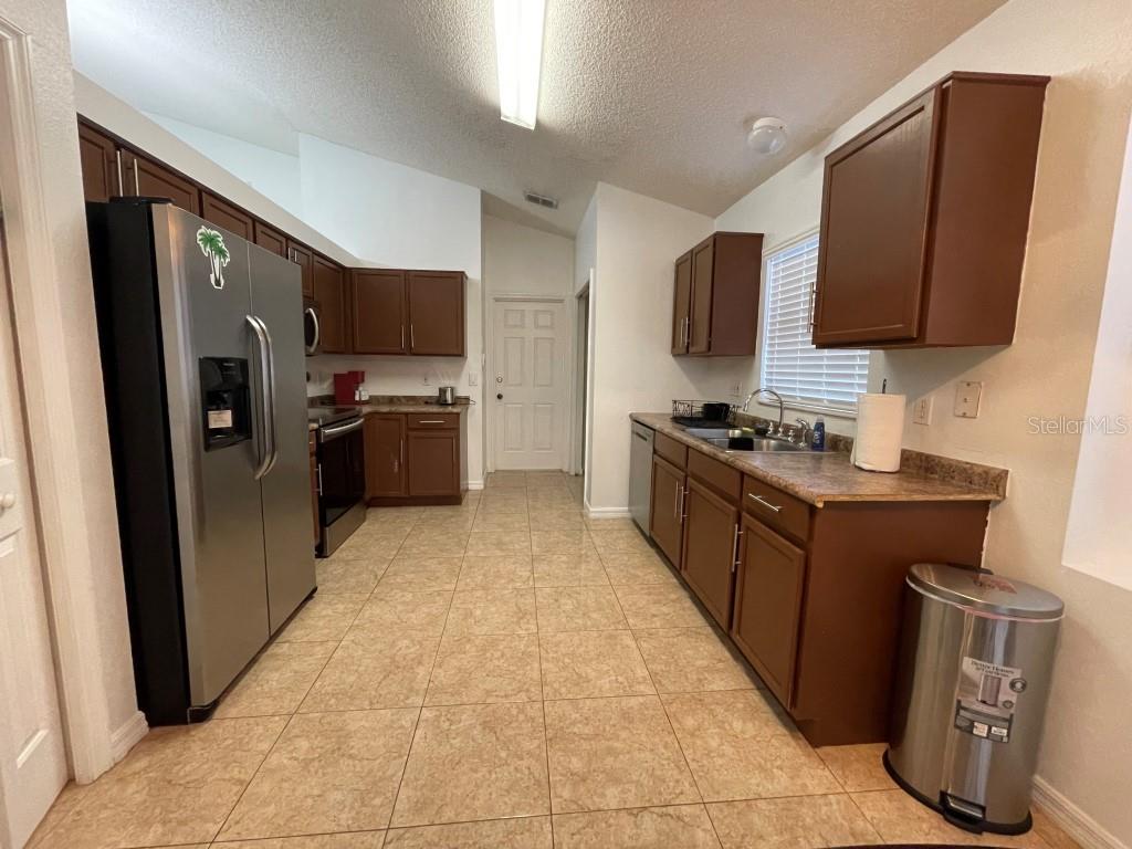 ROSETTA VILLAS - Residential Lease