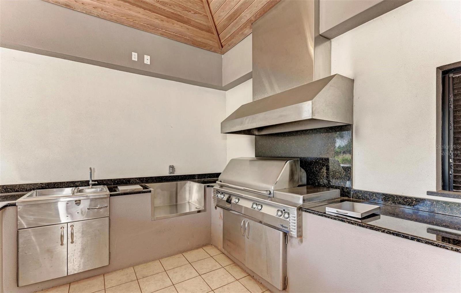 CROSSCREEK PH I SUBPH B & C - Residential