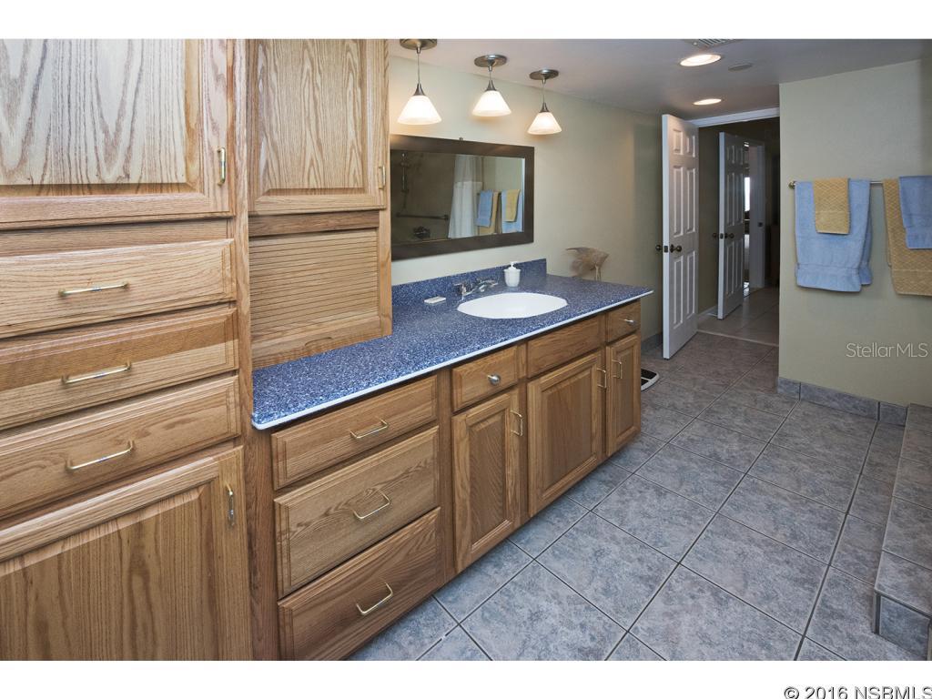 Seascape Towers - Residential