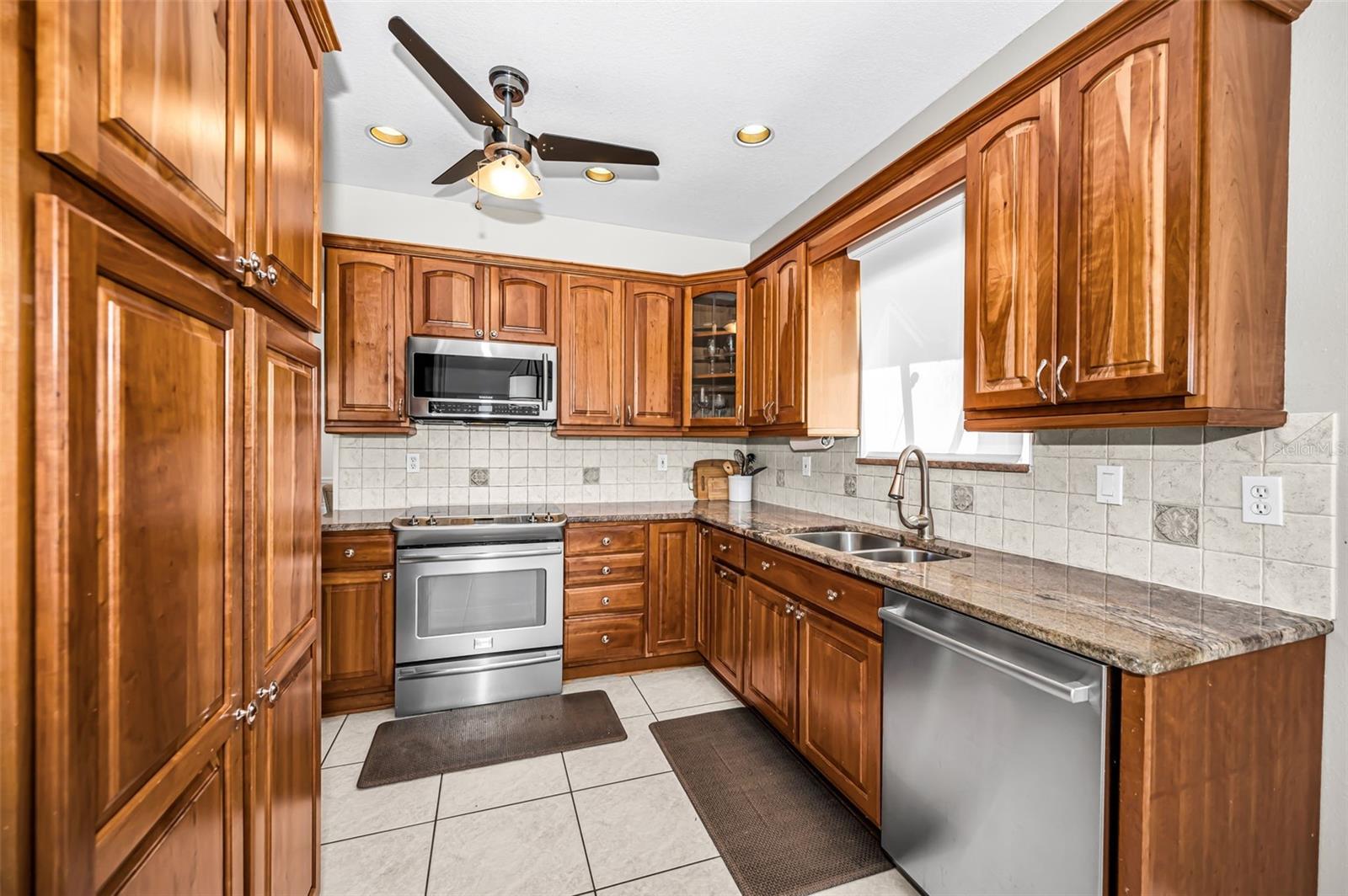 CROSS CREEK UNIT 1 - Residential