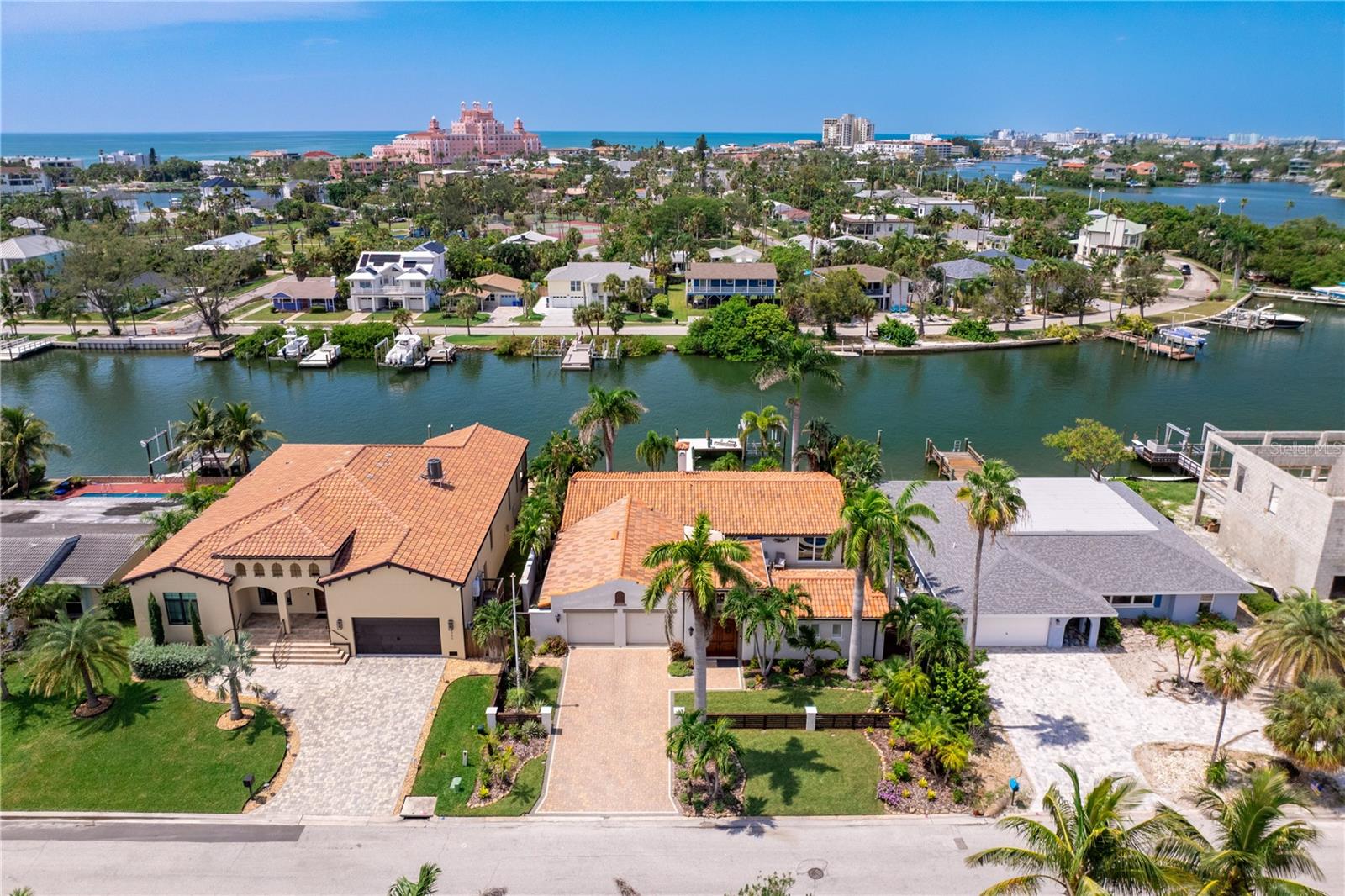 2950 ALTON DRIVE