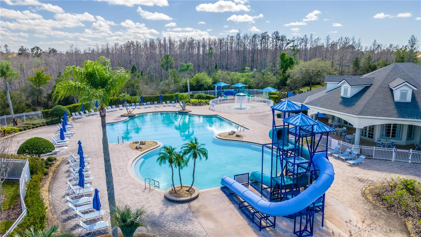 2048 GLORIA OAK COURT