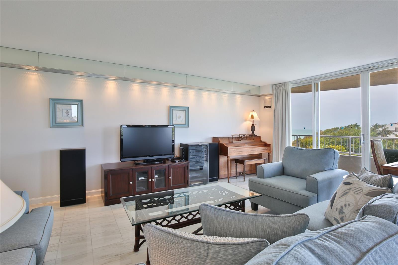 BEACHES OF LONGBOAT KEY PH-1 - Residential Lease