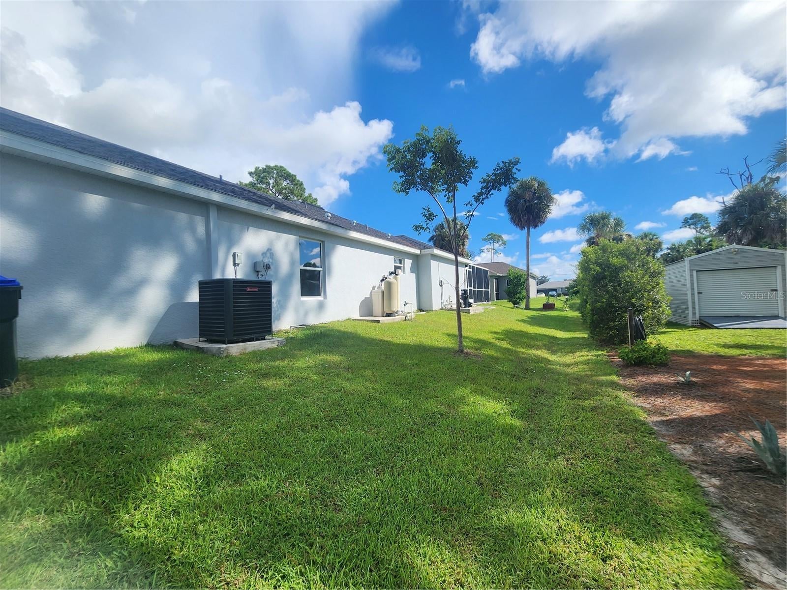 2728 CANOE LANE