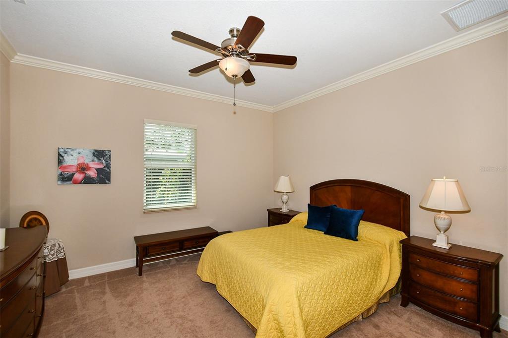 COUNTRY CLUB SHORES SEC 02 - Residential