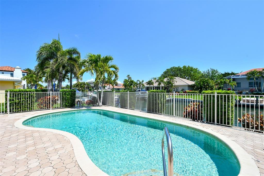 COUNTRY CLUB SHORES SEC 02 - Residential