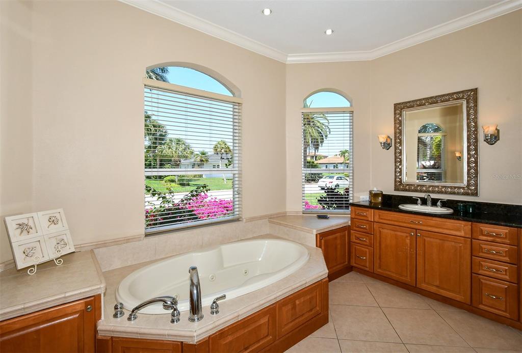 COUNTRY CLUB SHORES SEC 02 - Residential