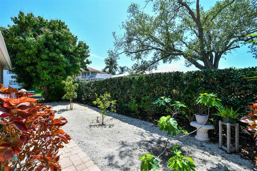 COUNTRY CLUB SHORES SEC 02 - Residential