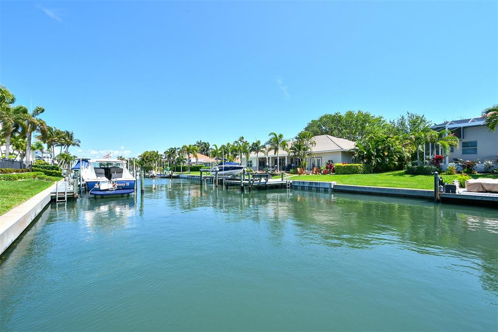 COUNTRY CLUB SHORES SEC 02 - Residential