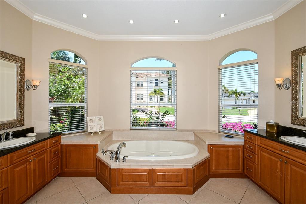 COUNTRY CLUB SHORES SEC 02 - Residential