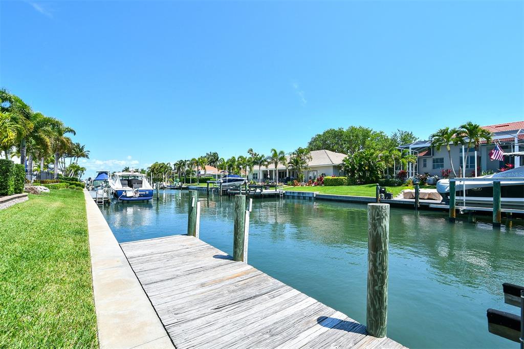 COUNTRY CLUB SHORES SEC 02 - Residential