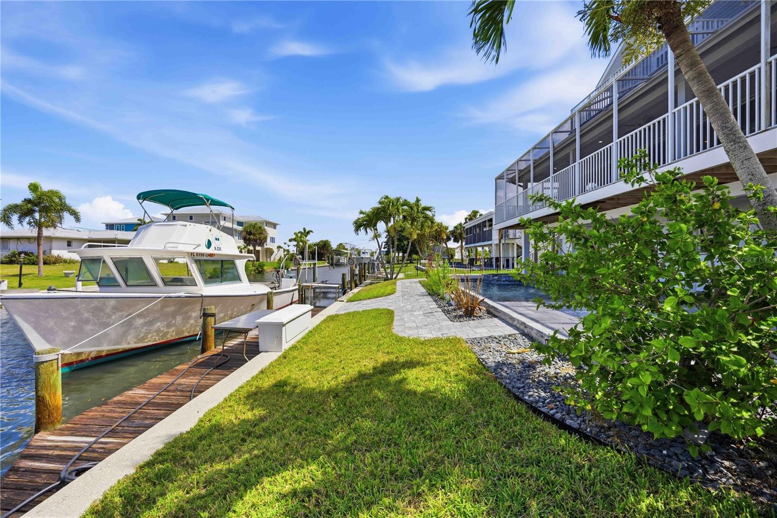 PALM POINT - Residential