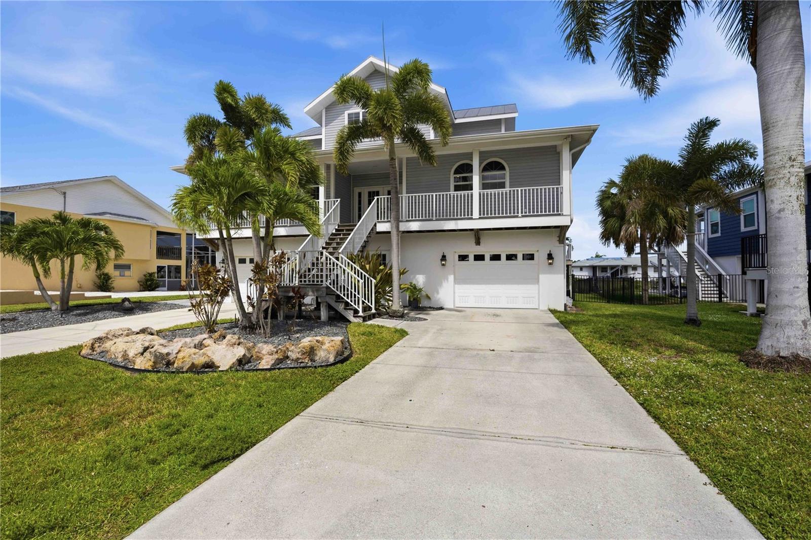 PALM POINT - Residential