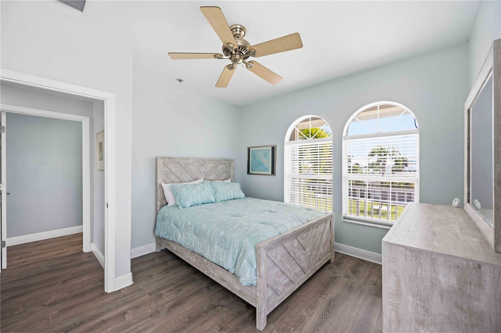 PALM POINT - Residential