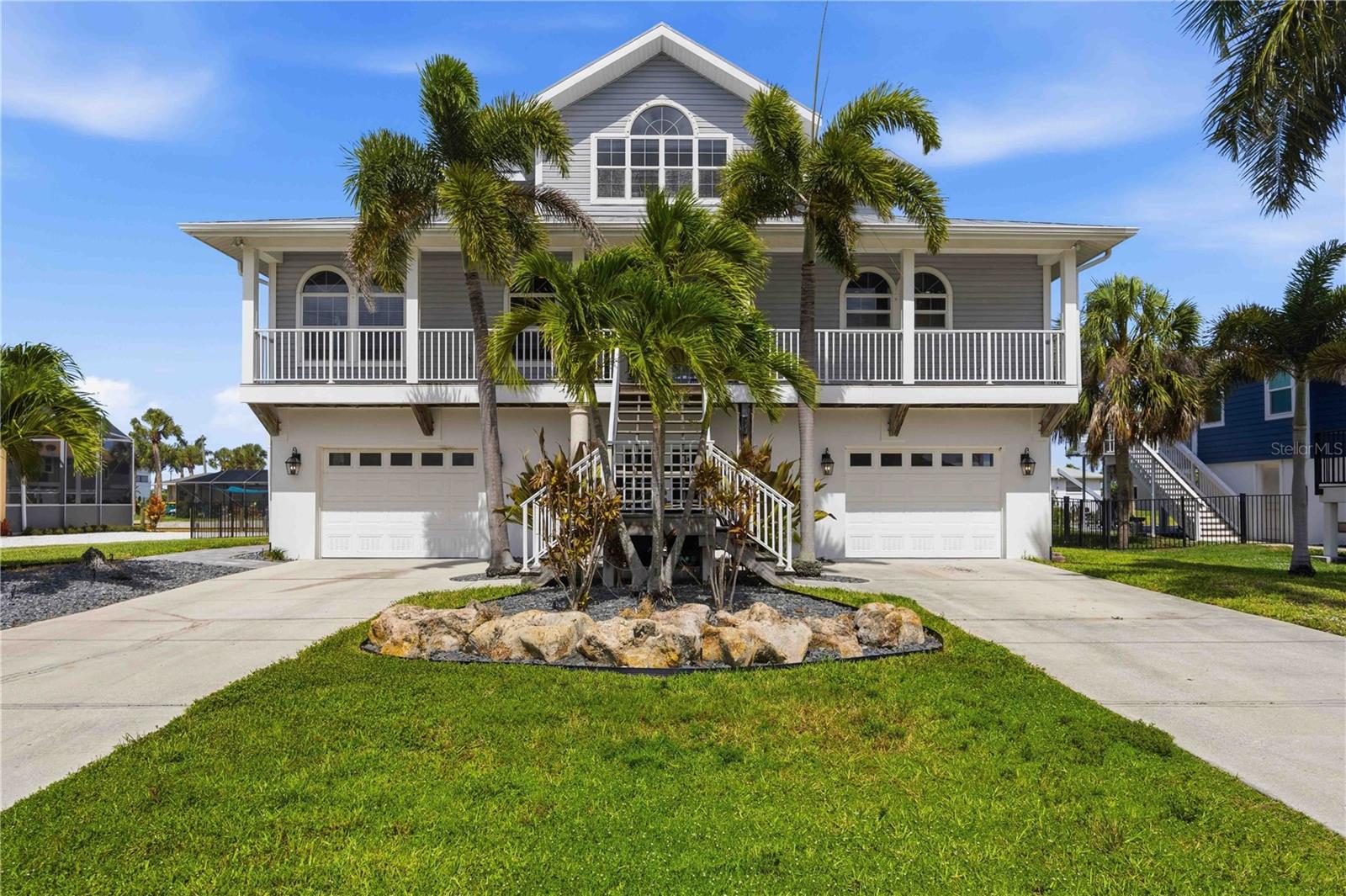 PALM POINT - Residential