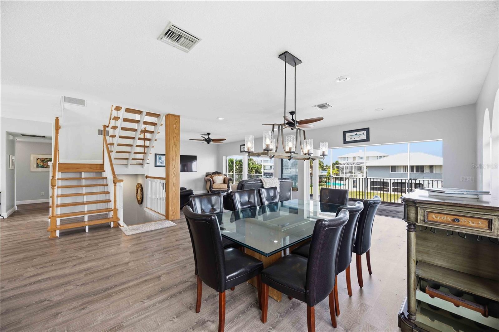 PALM POINT - Residential