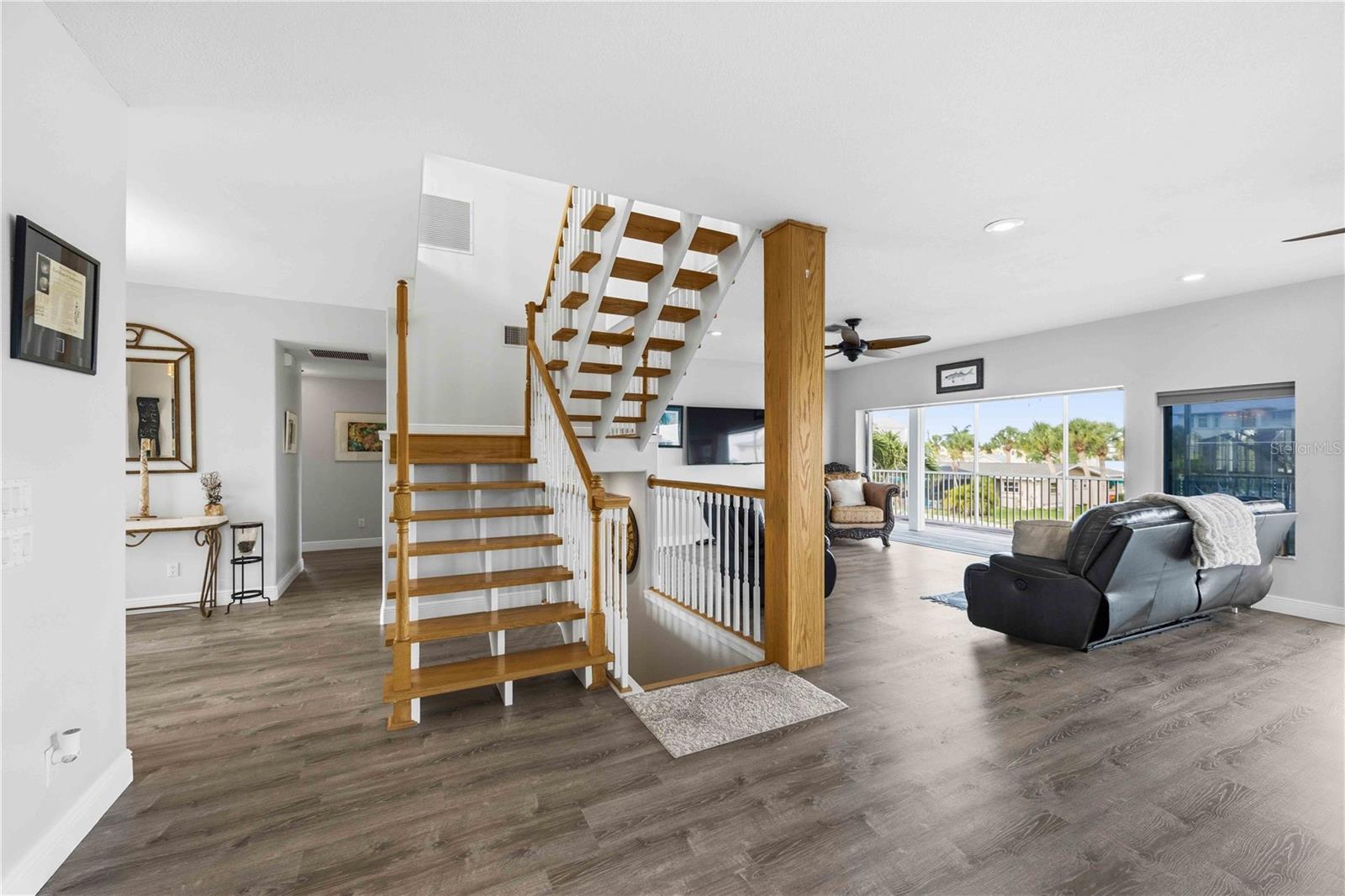 PALM POINT - Residential