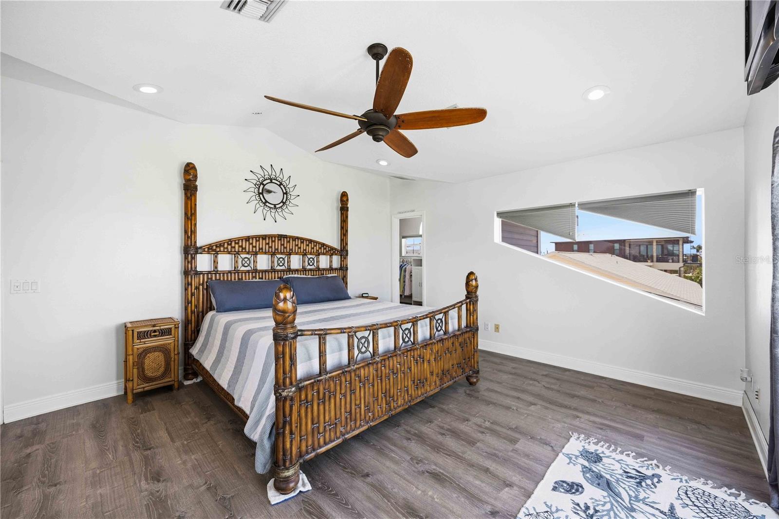 PALM POINT - Residential
