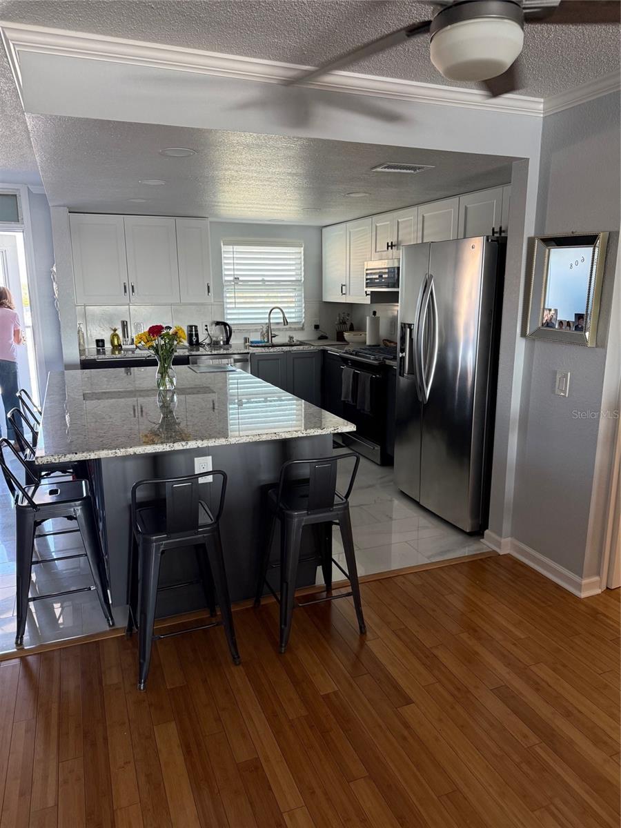 SHORE TOWERS BLDG - Residential Lease