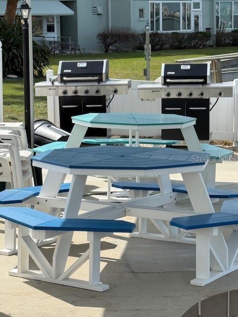 SHORE TOWERS BLDG - Residential Lease