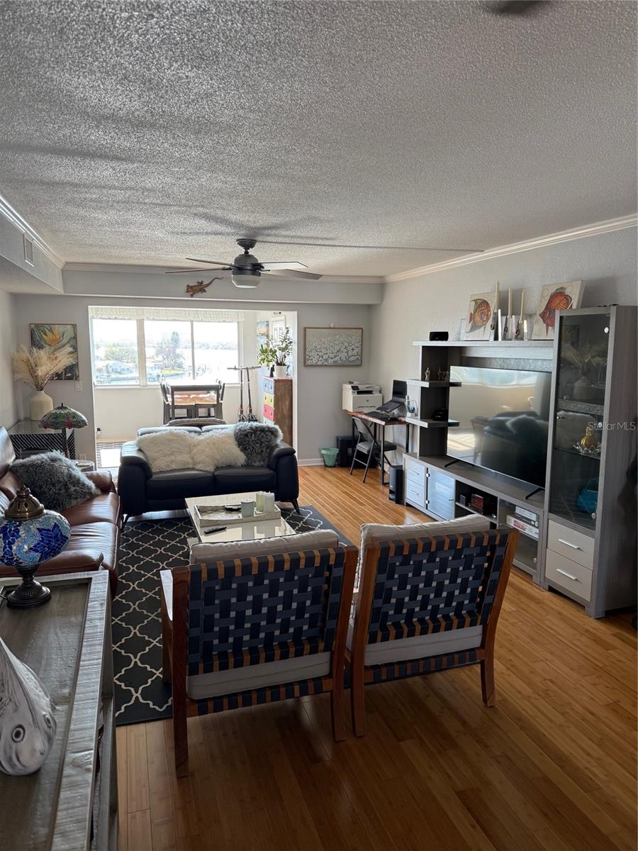 SHORE TOWERS BLDG - Residential Lease