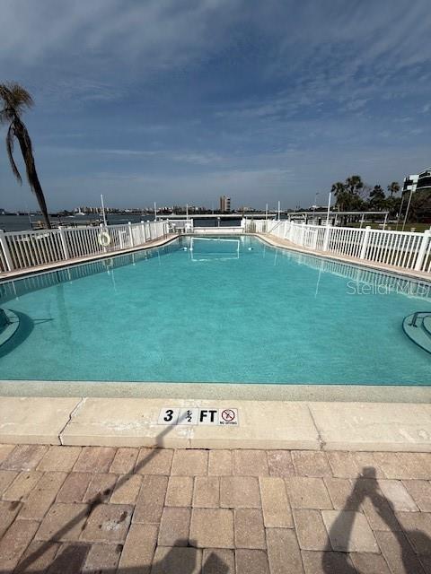 SHORE TOWERS BLDG - Residential Lease